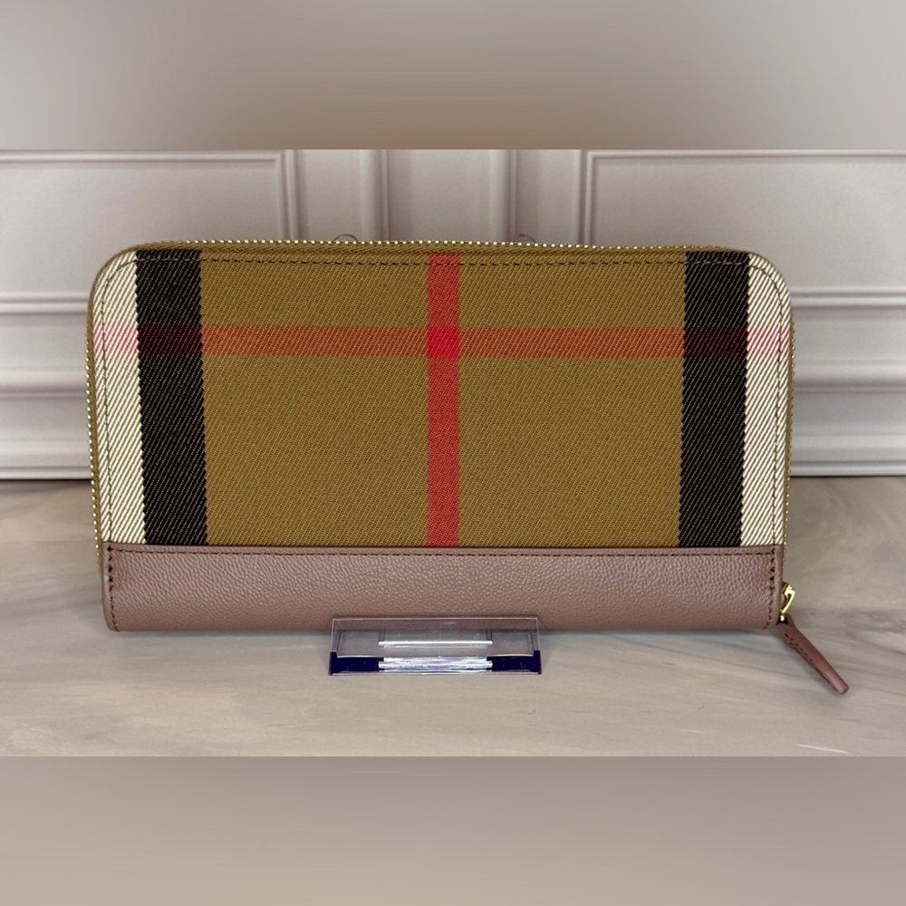 Burberry Beige Nova Check and Blush Leather Zip Around Wallet | Full Inclusion - Picture 5 of 11